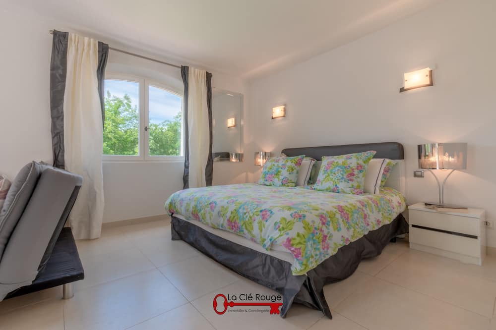 Photo of Bedroom in Saint-Paul-de-Vence