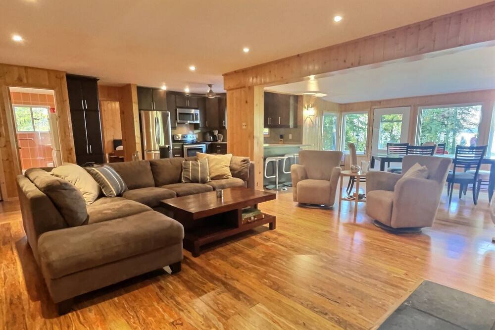 Photo of Bedroom in Beaconia