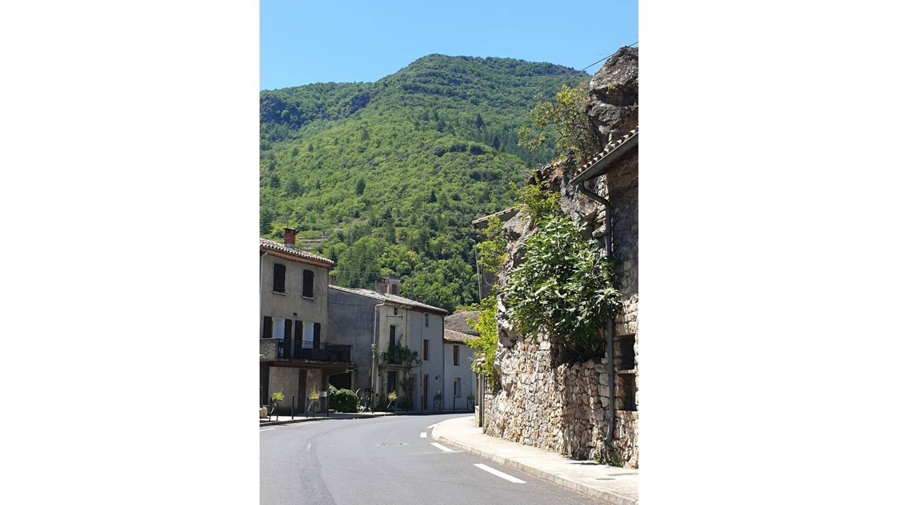 Photo of Outdoor in Arre