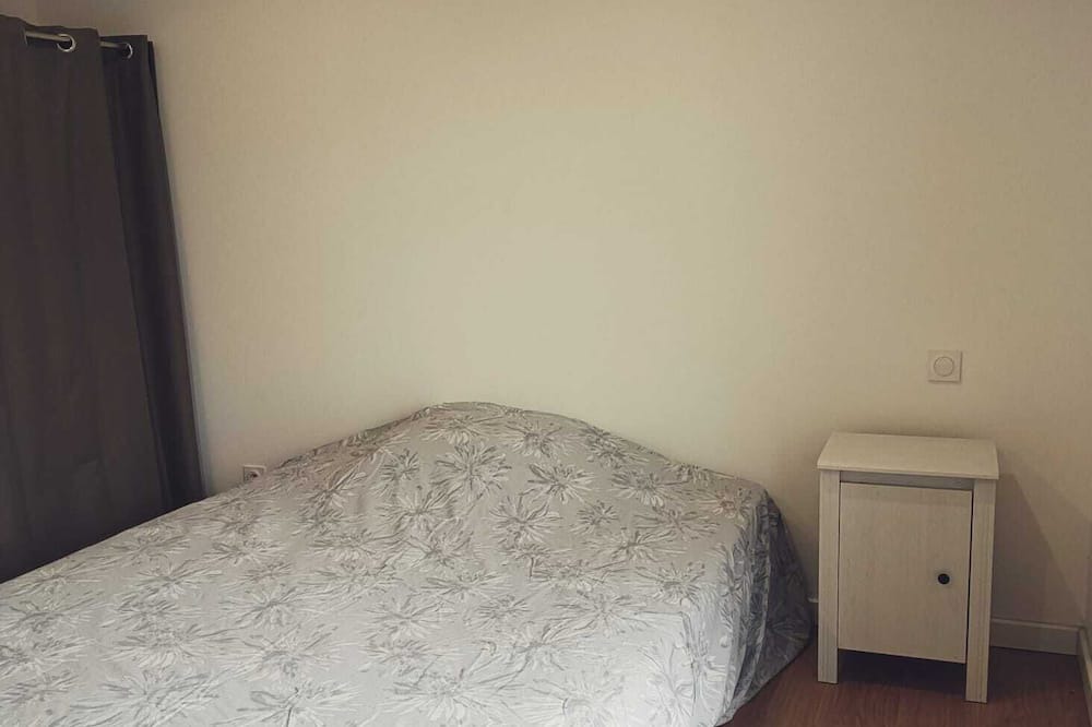 Photo of Bedroom in Paulhan