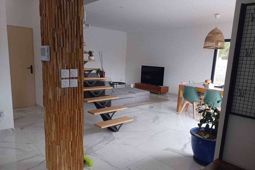 Photo of Livingroom in Paulhan
