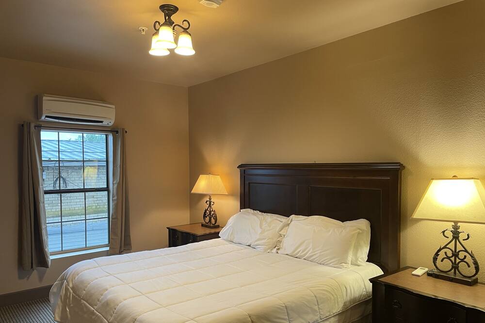 Photo of Bedroom in Gonzales