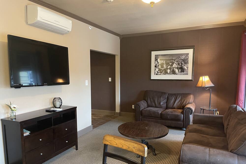 Photo of Livingroom in Gonzales