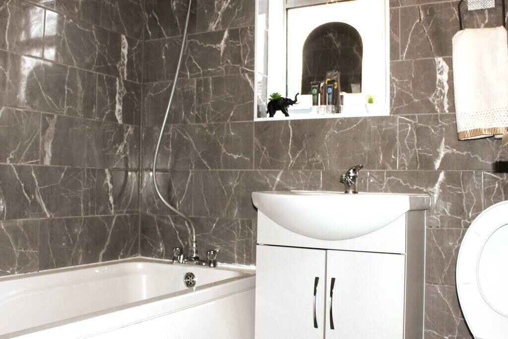 Photo of Others in Eltham West