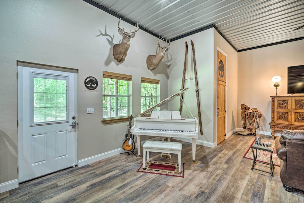 Photo of Others in Centre