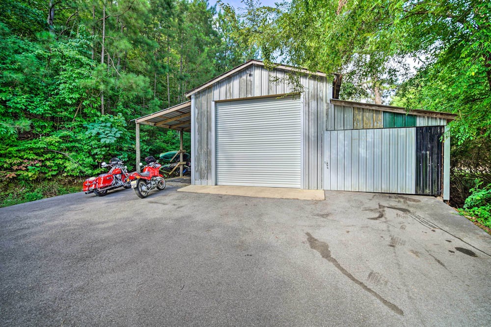 Photo of Others in Centre