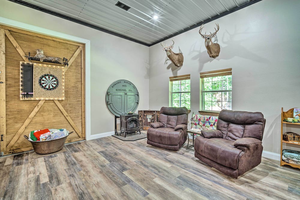 Photo of Others in Centre