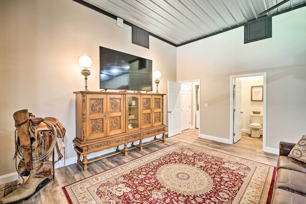 Photo of Others in Centre