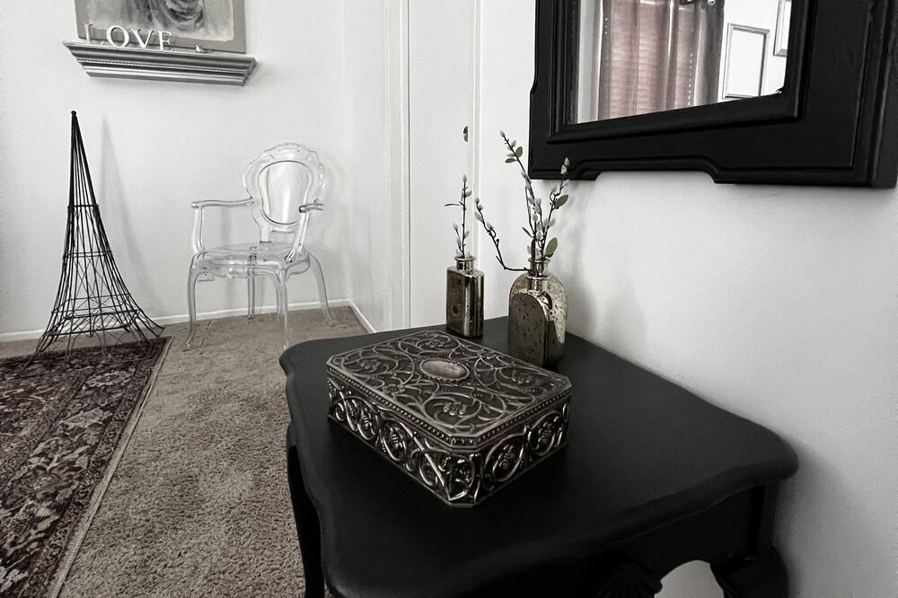 Photo of Bedroom in Knox - Henderson