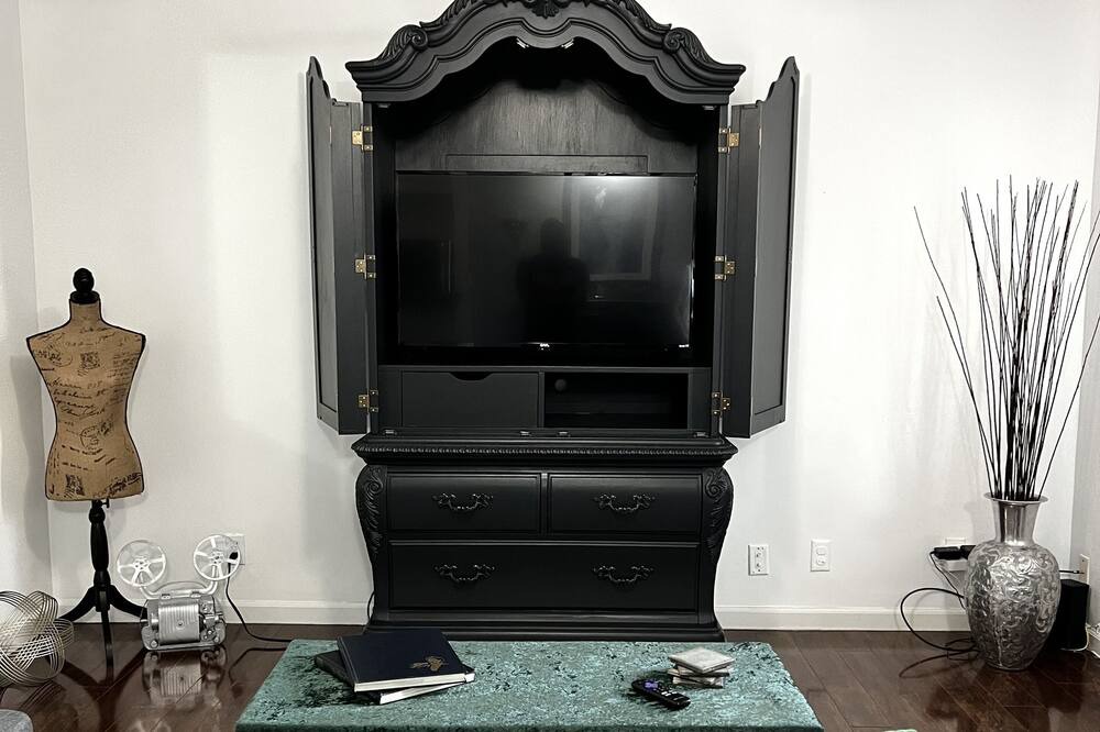 Photo of Livingroom in Knox - Henderson