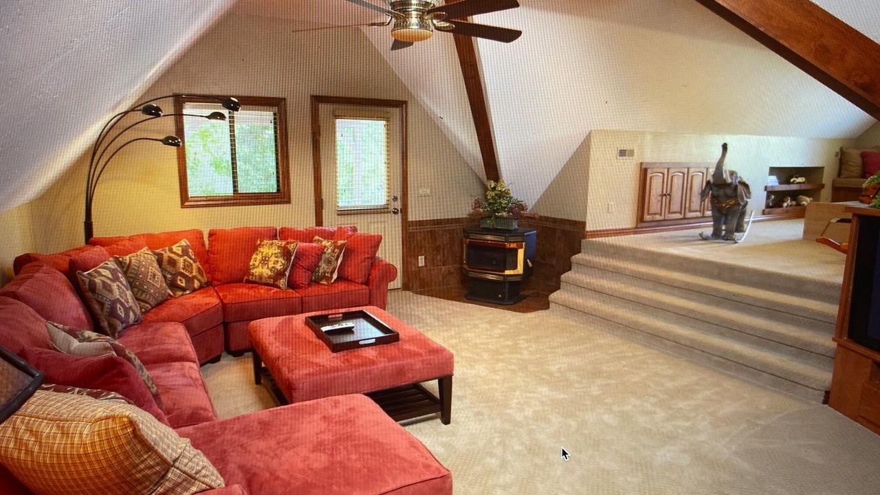 Photo of Livingroom in New Harmony