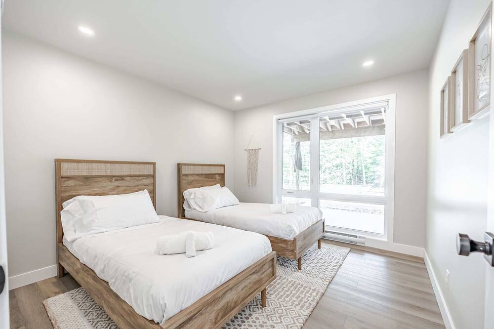 Photo of Bedroom in Pine Hill