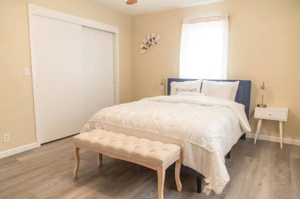Photo of Bedroom in Dodge City