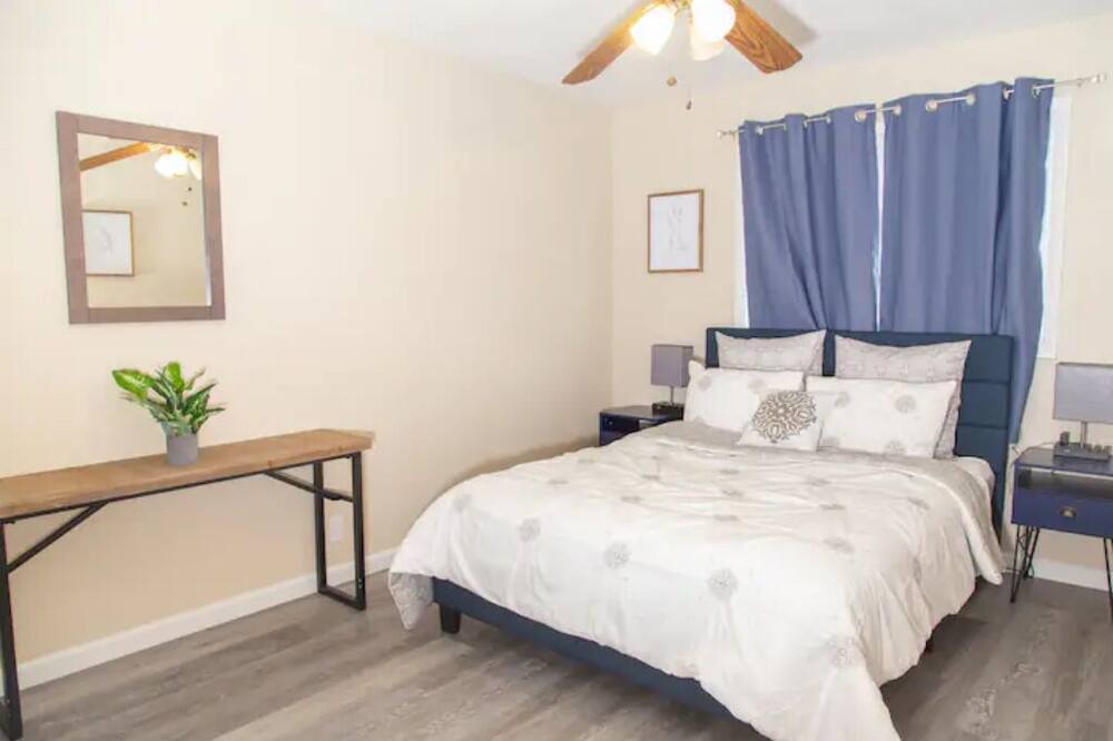 Photo of Bedroom in Dodge City