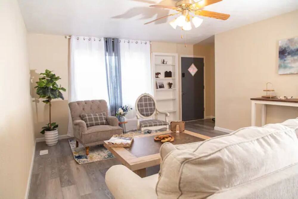 Photo of Bedroom in Dodge City