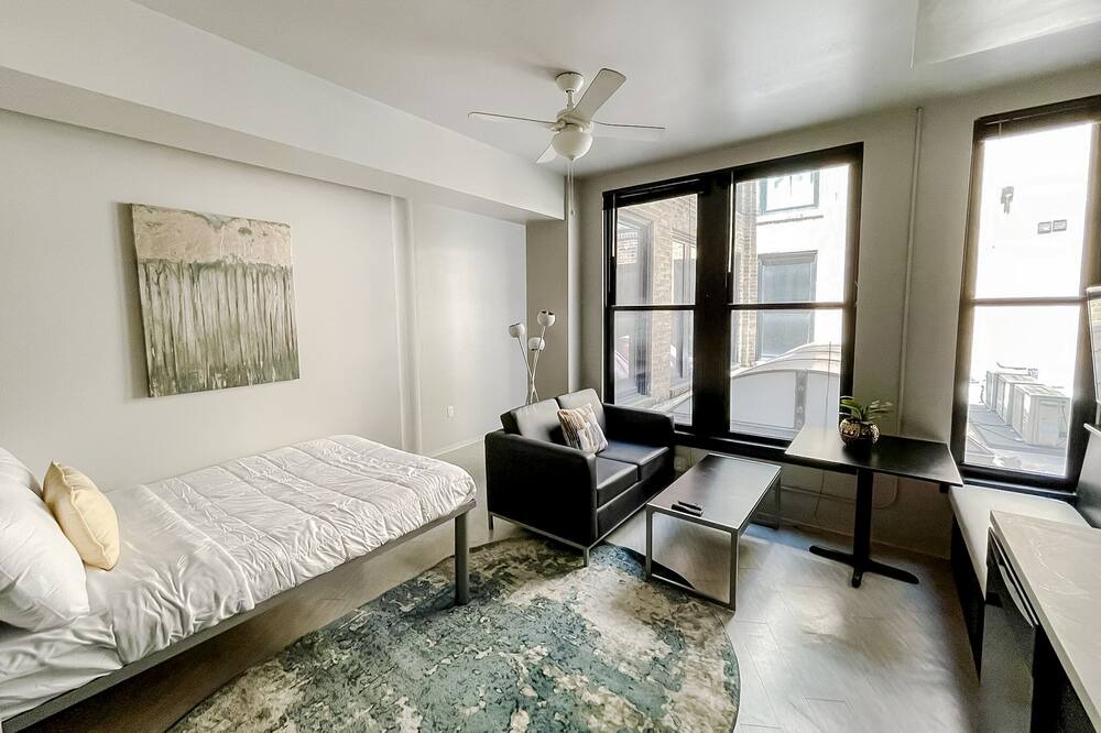 Photo of Bedroom in Downtown Springfield