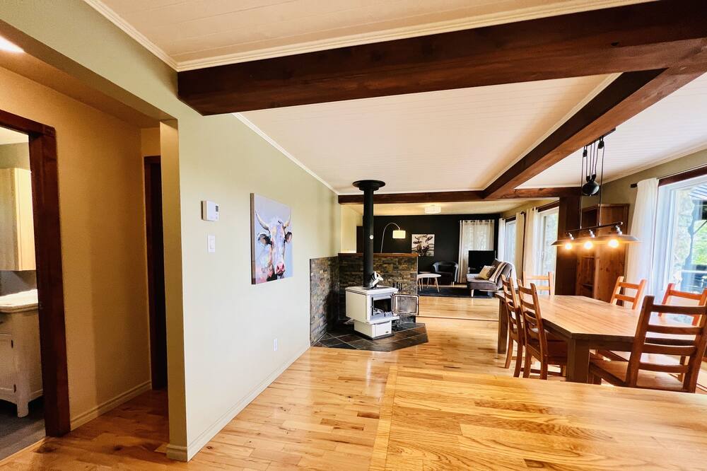 Photo of Livingroom in Saint-Denis-de-Brompton