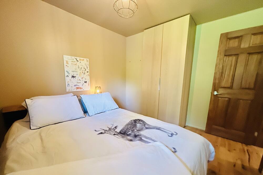 Photo of Bedroom in Saint-Denis-de-Brompton