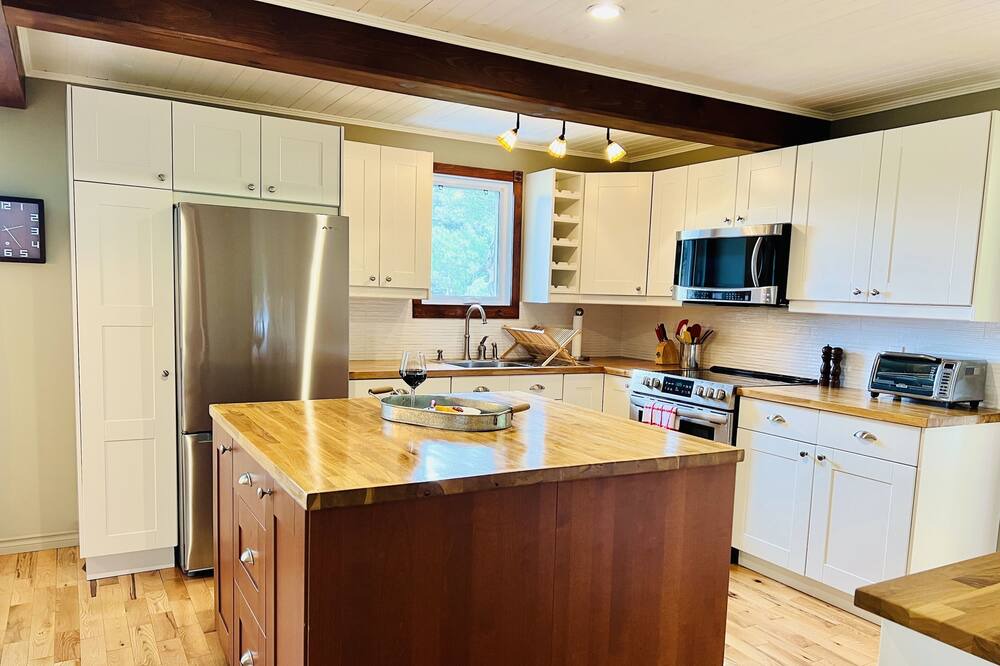 Photo of Kitchen in Saint-Denis-de-Brompton