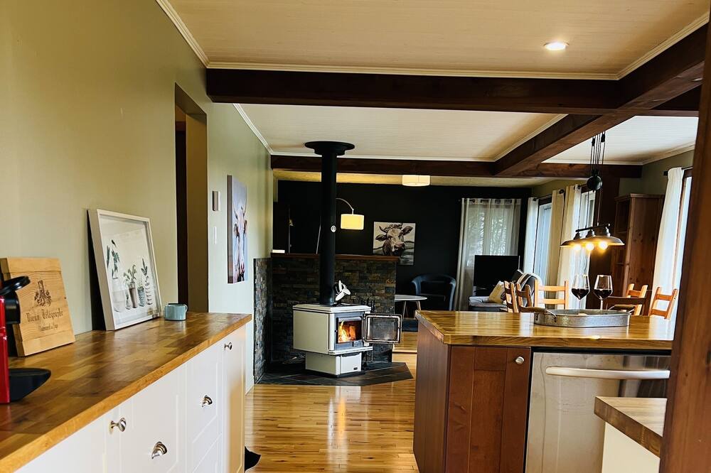 Photo of Kitchen in Saint-Denis-de-Brompton