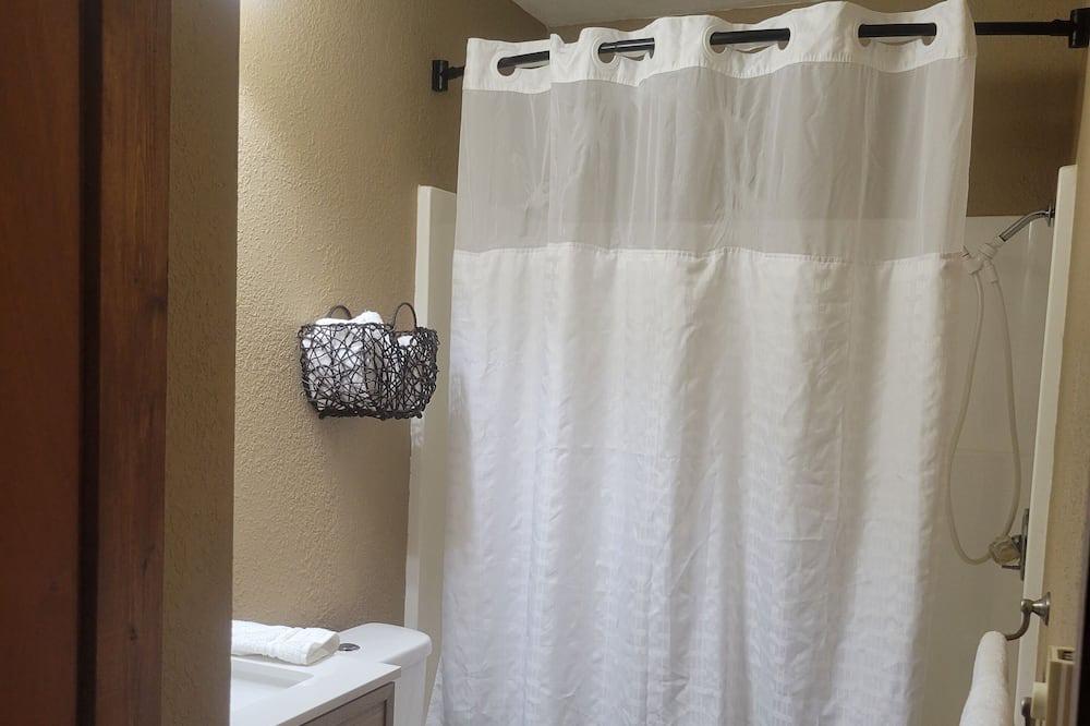 Photo of Bathroom in Eminence