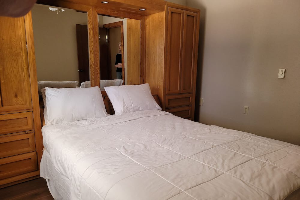 Photo of Bedroom in Eminence