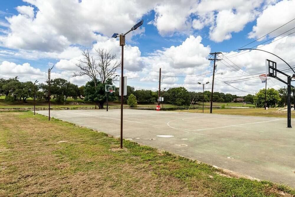 Photo of Others in Salado