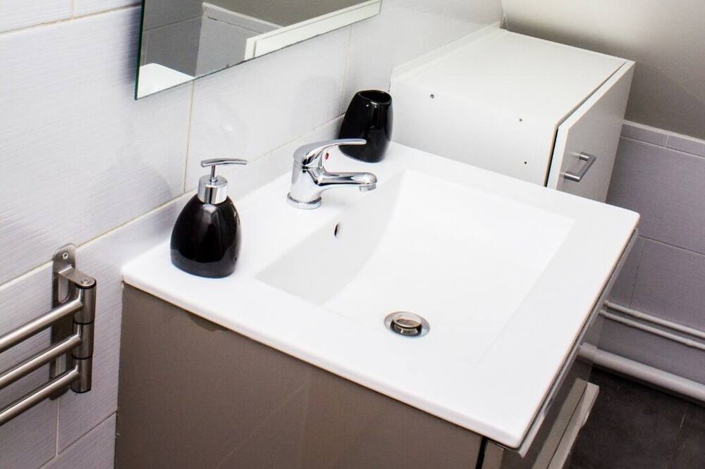Photo of Bathroom in Roissy-en-Brie