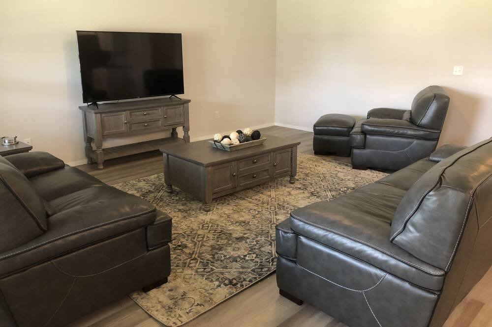 Photo of Livingroom in Bixby