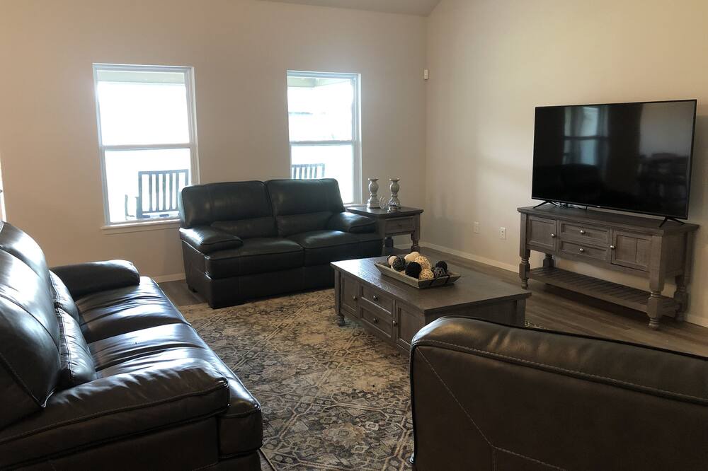 Photo of Livingroom in Bixby