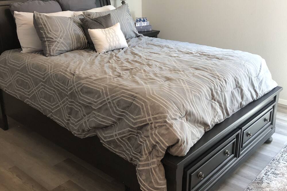 Photo of Bedroom in Bixby