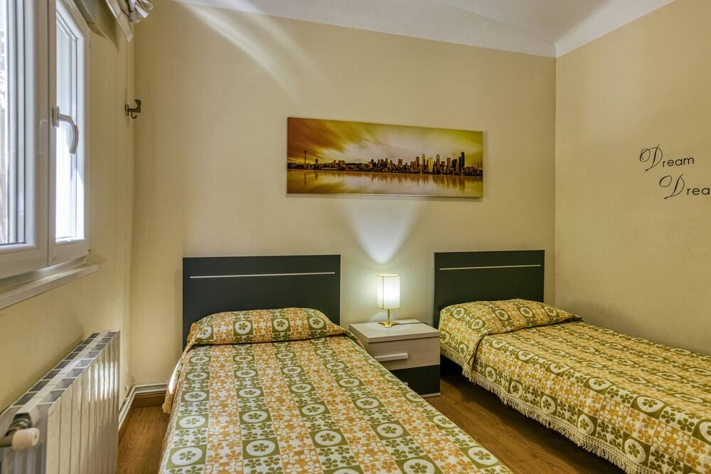 Photo of Bedroom in Banyoles