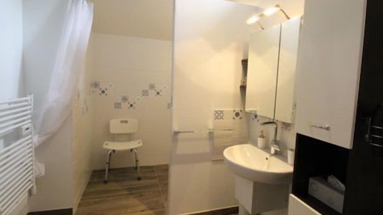 Photo of Bathroom in La Jumelliere