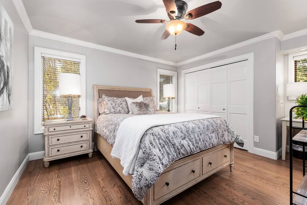 Photo of Bedroom in Horseshoe Bend Estates