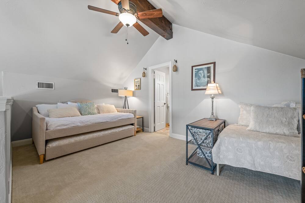 Photo of Bedroom in Horseshoe Bend Estates
