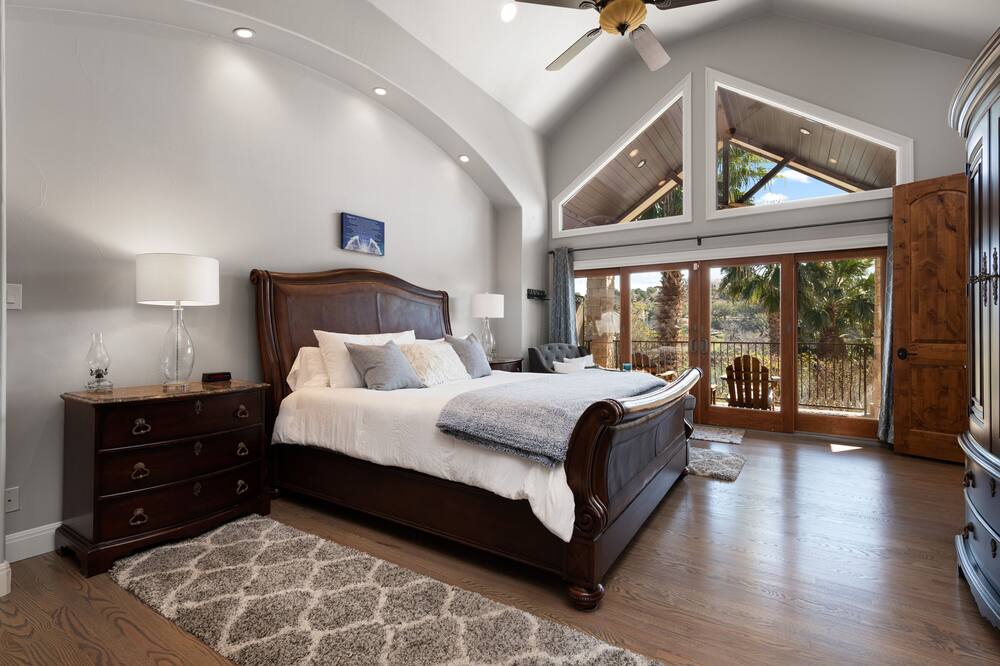 Photo of Bedroom in Horseshoe Bend Estates