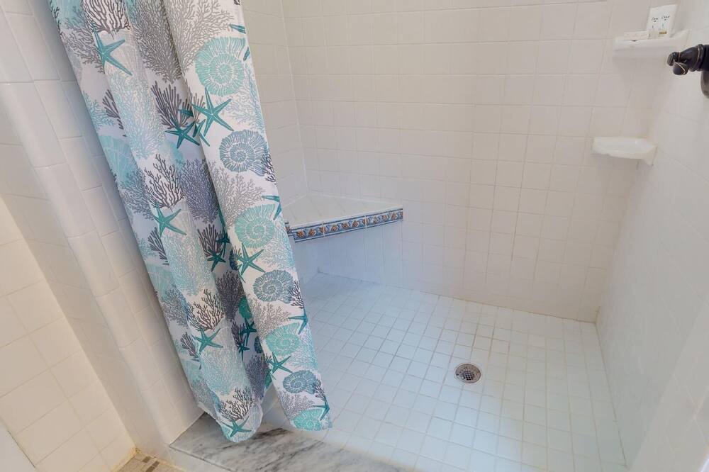 Photo of Bathroom in Melbourne Village