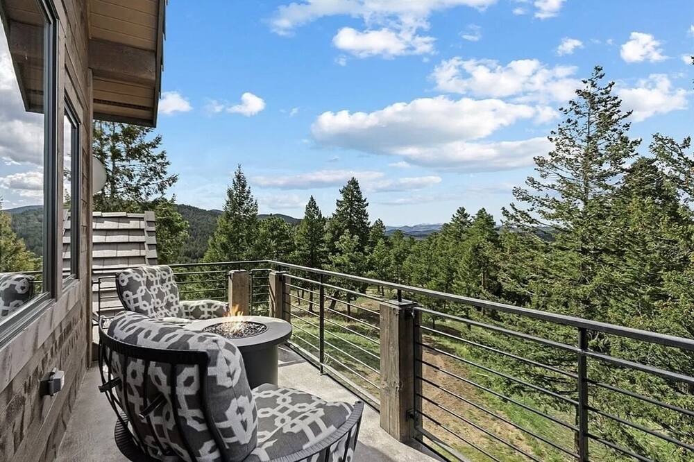 Photo of Patio Balcony in Indian Hills