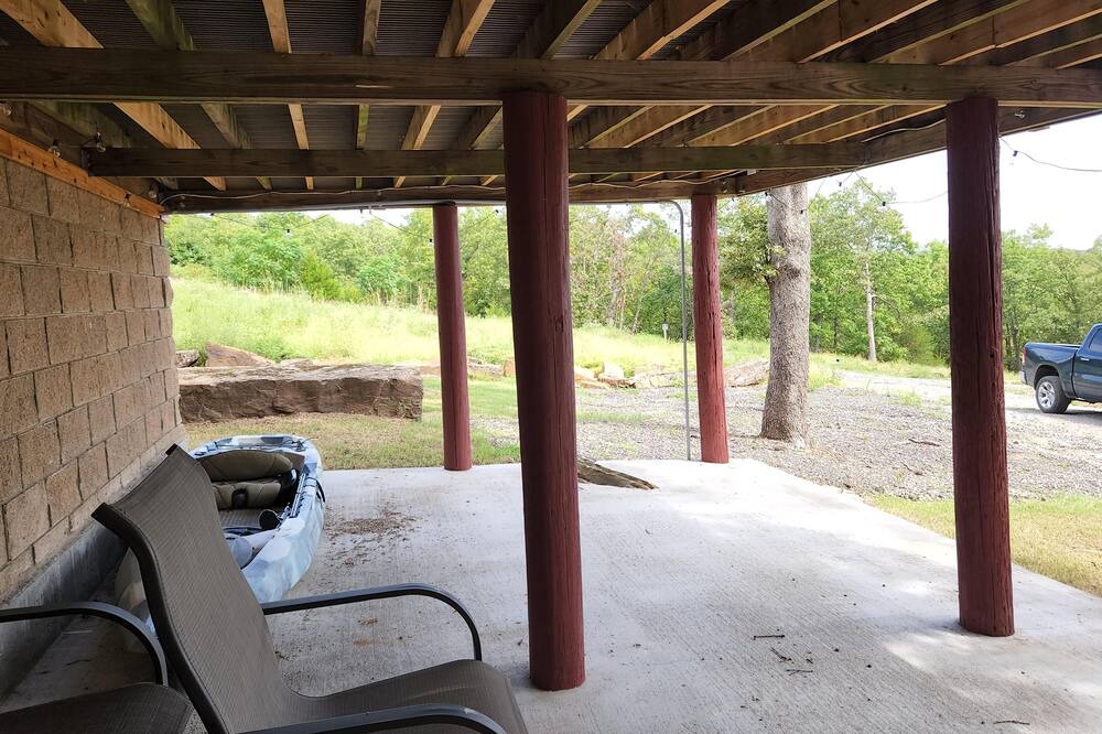 Photo of Outdoor in Canadian