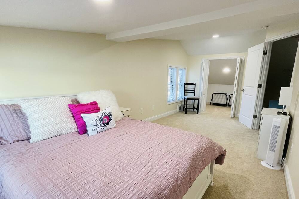 Photo of Bedroom in Kalamazoo