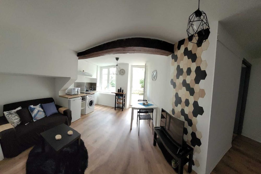 Photo of Livingroom in Oloron-Sainte-Marie