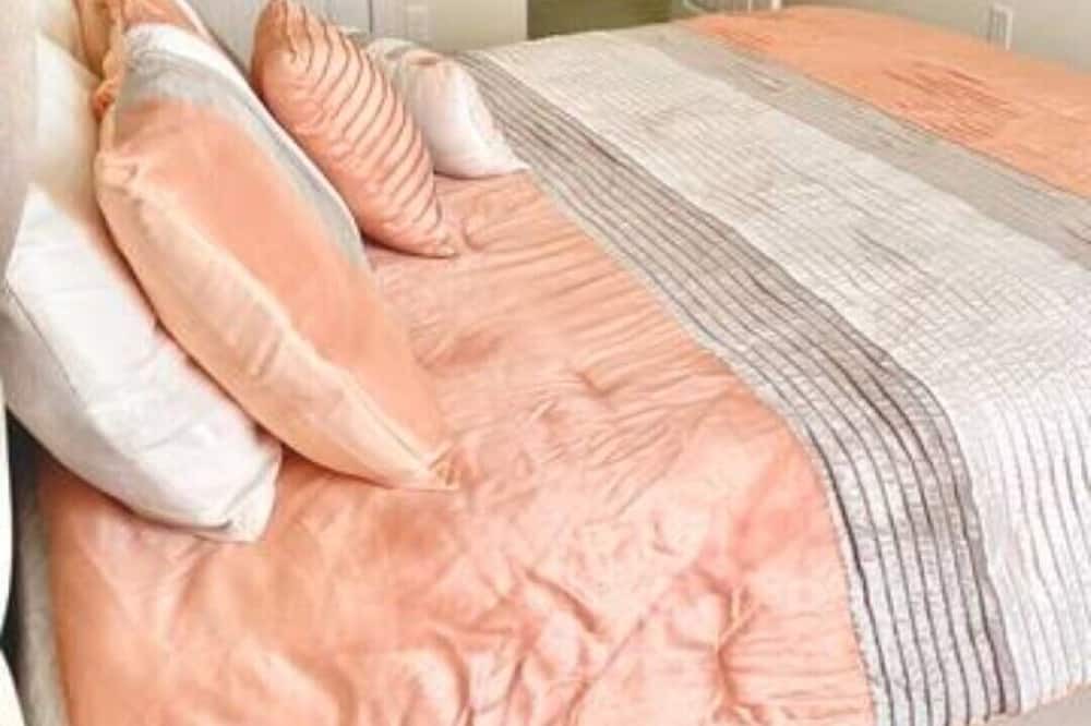Photo of Bedroom in Bermuda