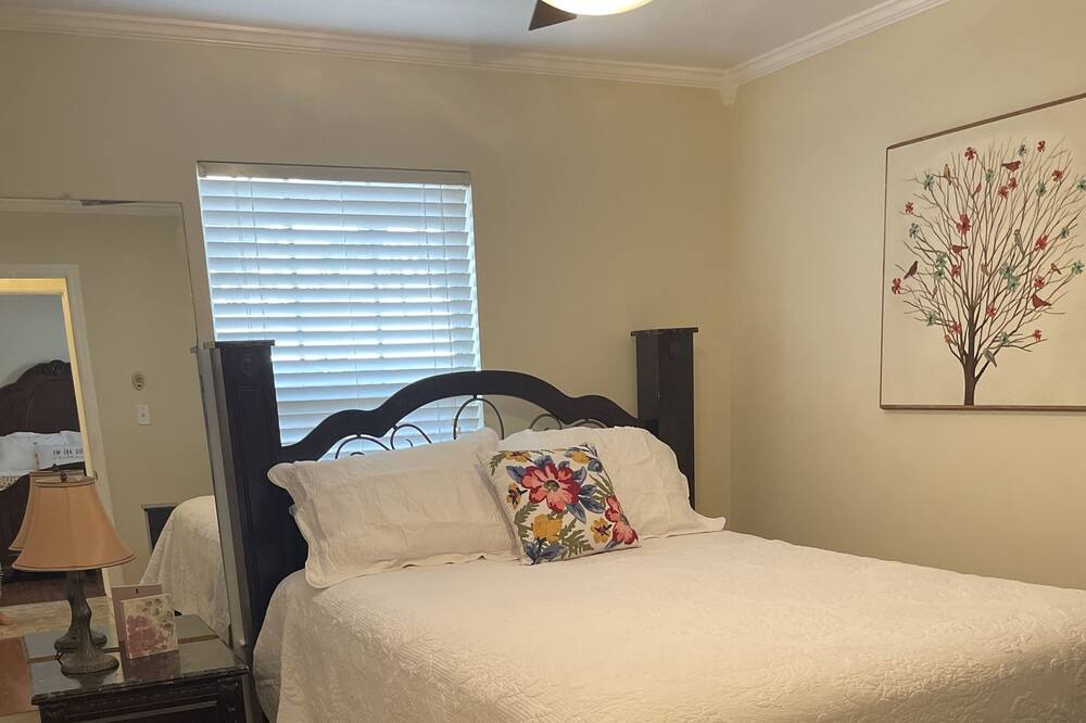Photo of Bedroom in Odessa