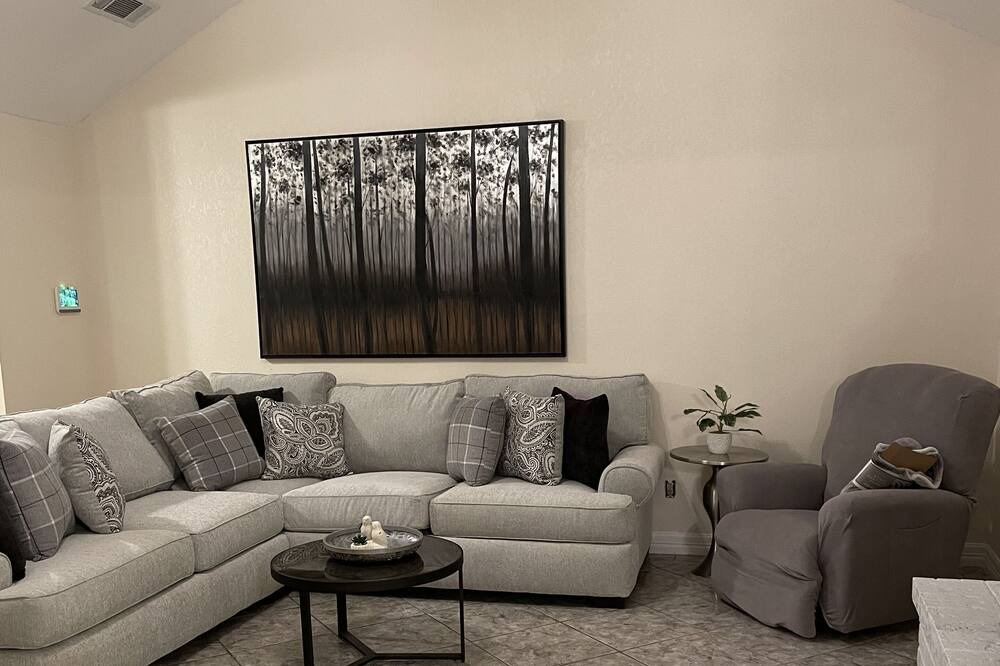 Photo of Livingroom in Odessa