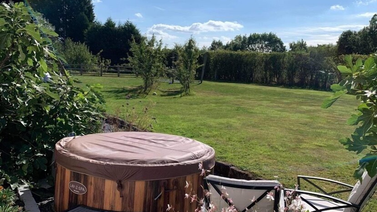 Photo of Outdoor in Thornton-le-Moors