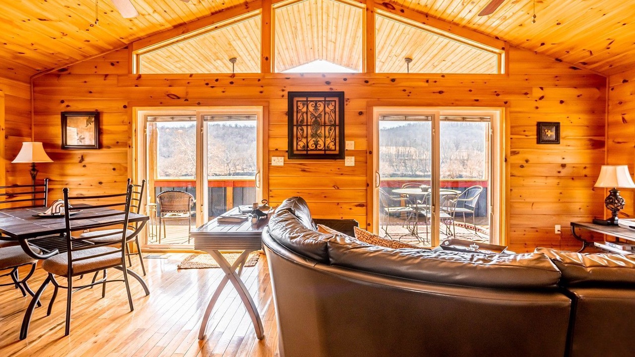 Photo of Livingroom in Draper