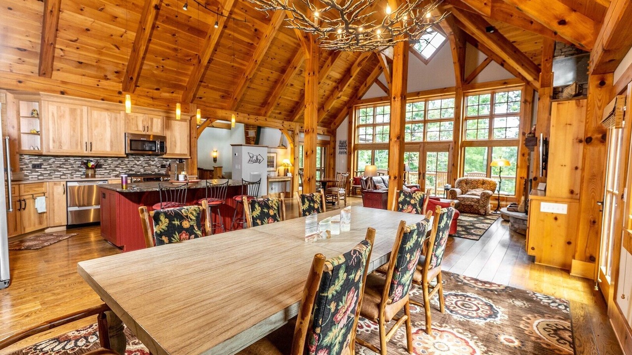 Photo of Others in Ingles