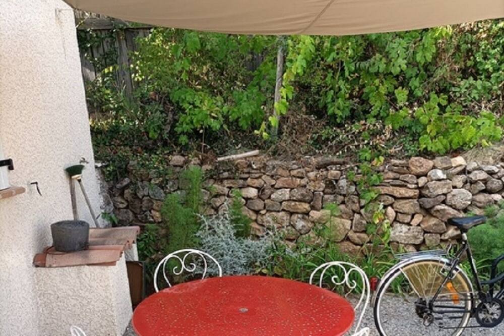 Photo of Patio Balcony in Les Salelles