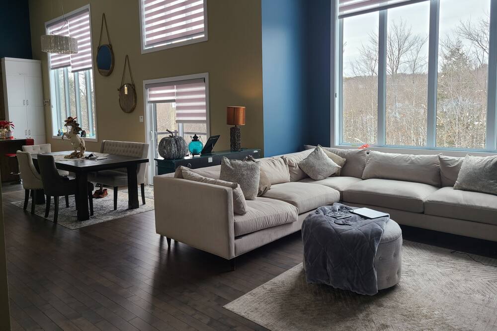 Photo of Livingroom in Cantley