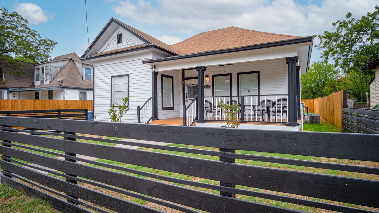 Photo of Outdoor in Denver Heights
